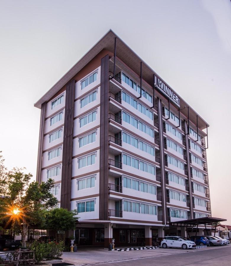 Winner Serviced Apartment Si Maha Phot Exteriér fotografie