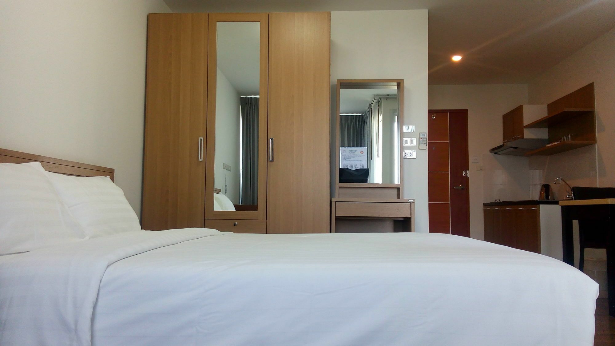 Winner Serviced Apartment Si Maha Phot Exteriér fotografie